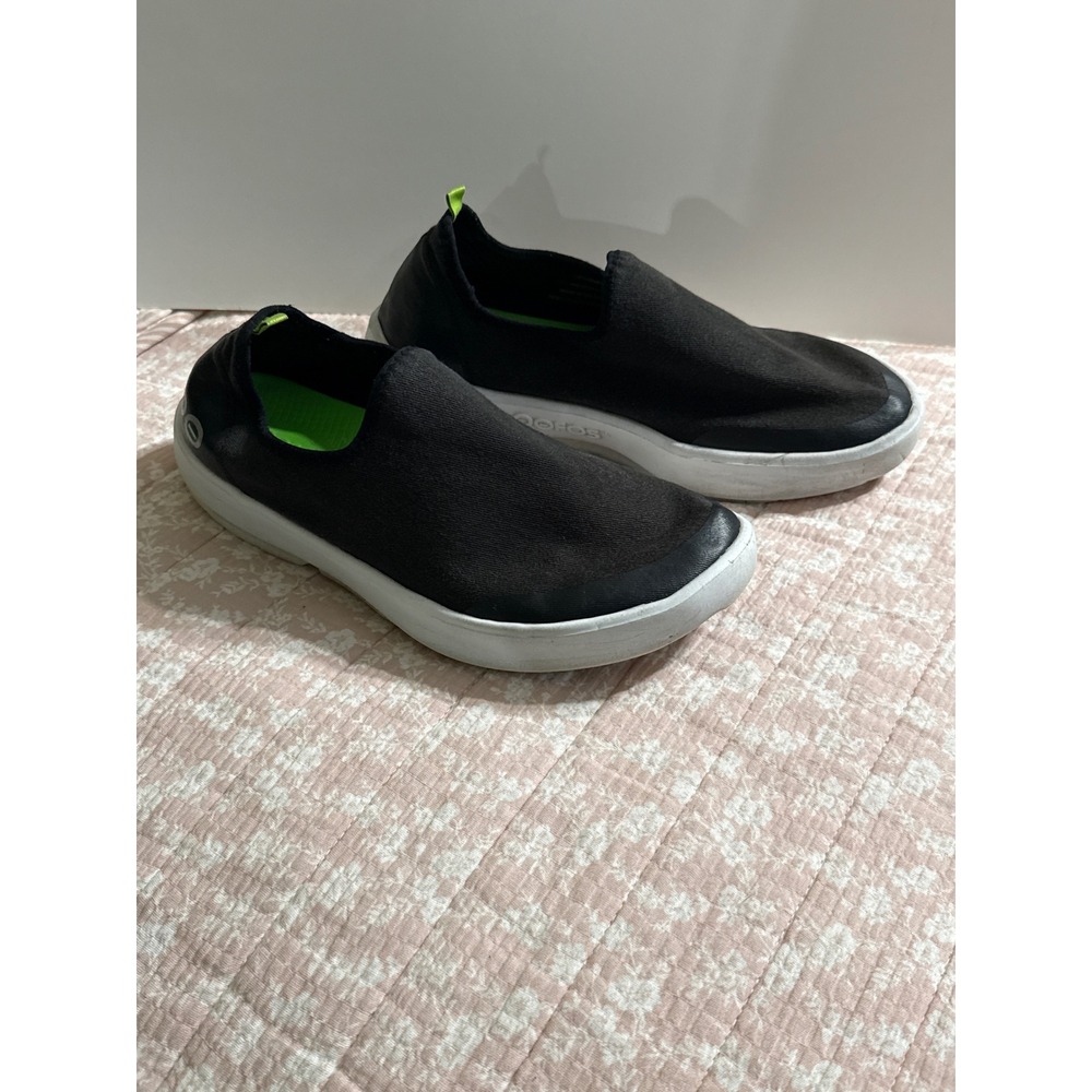 OOFOS OOmg Low Black White Recovery Shoes Womens 10 Slip On Mesh Sneaker